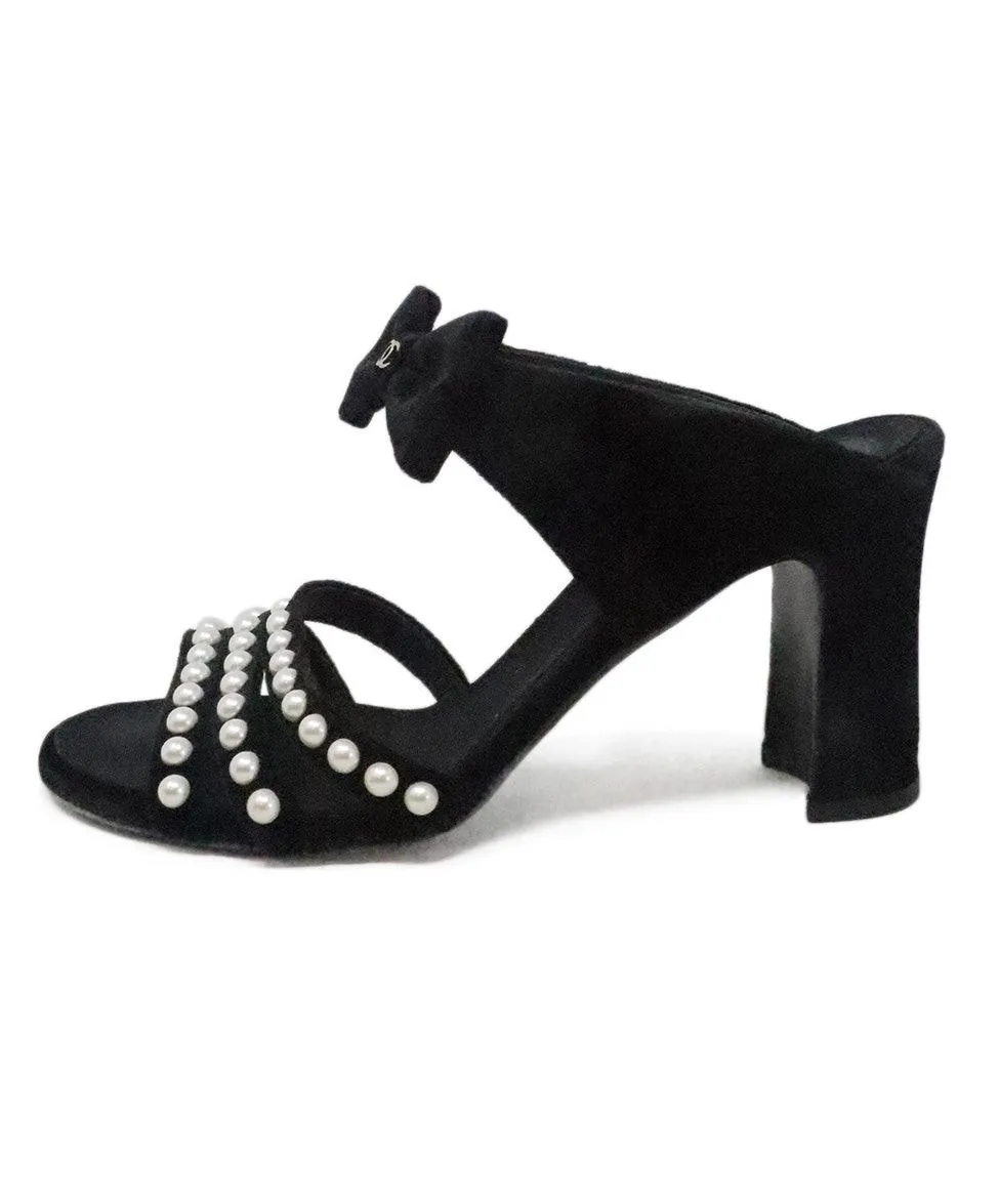 Chanel Black Velvet & Pearl Sandals sz 10
