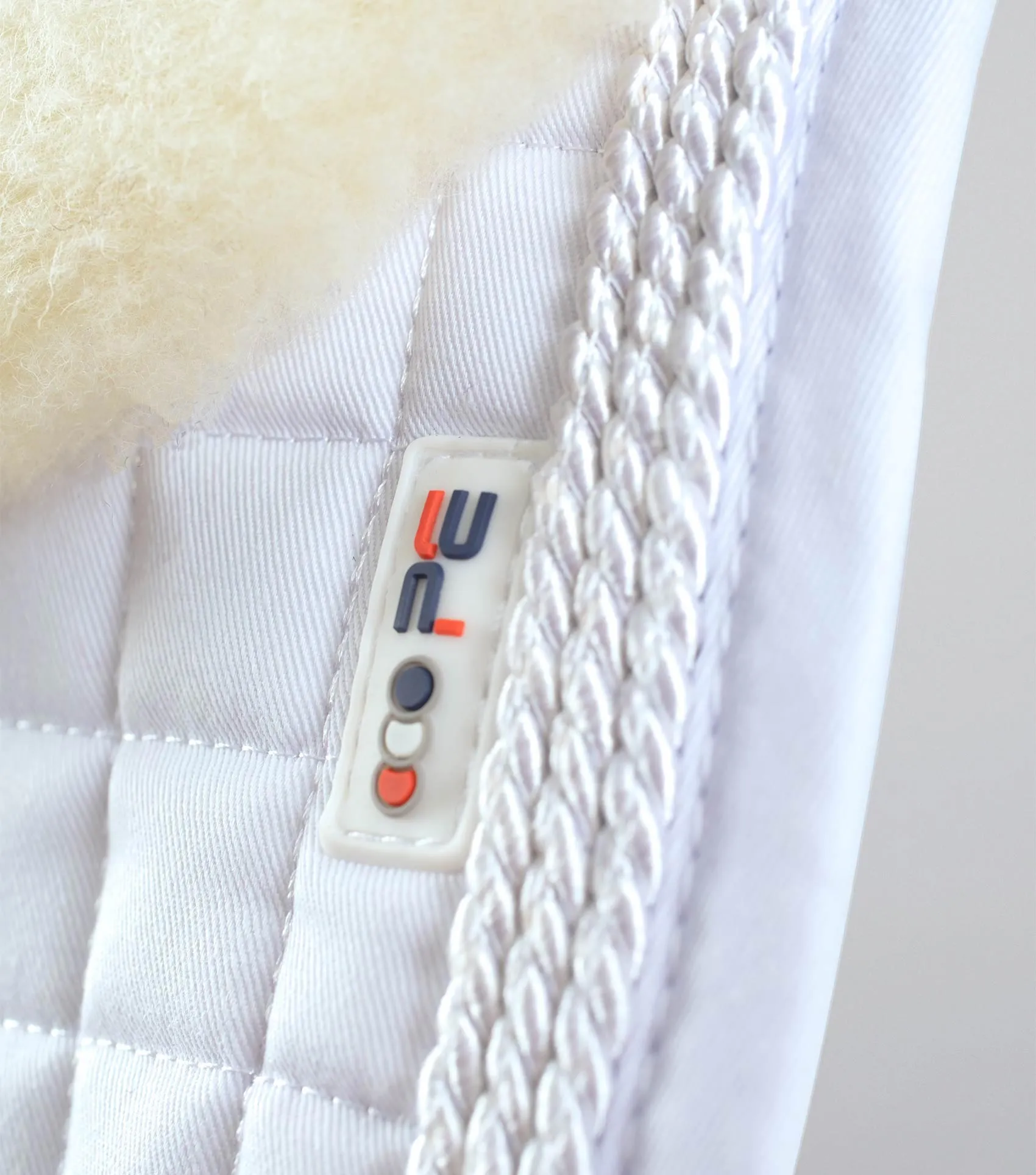 Close Contact Merino Wool European Saddle Pad - Dressage Square White/Natural Wool