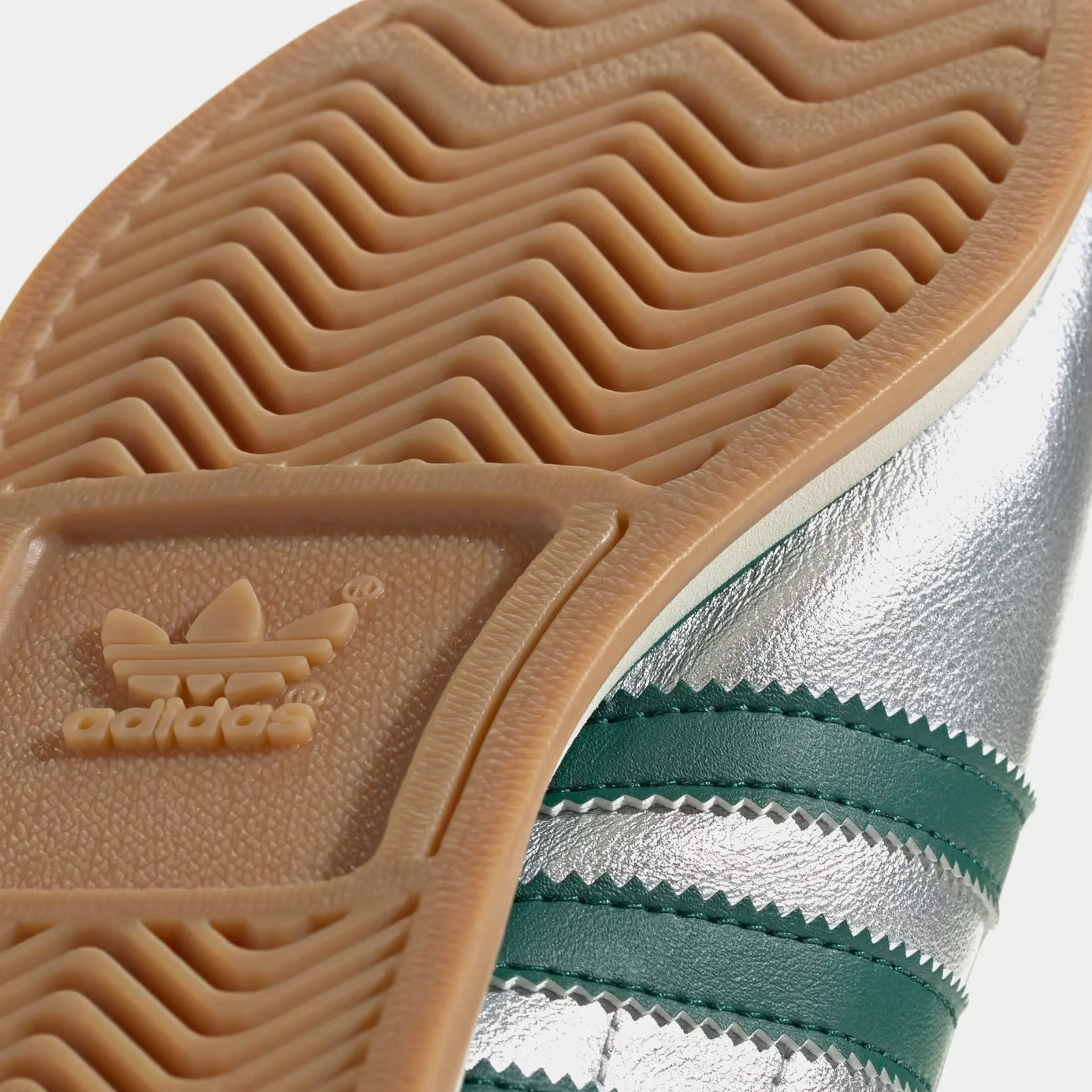 Country OG Womens Lifestyle Shoes (Silver Metallic/Collegiate Green/Cream White)