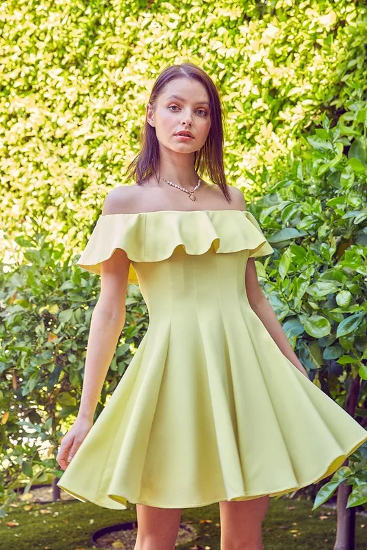 Elegant Ruffle Off-the-Shoulder Dress