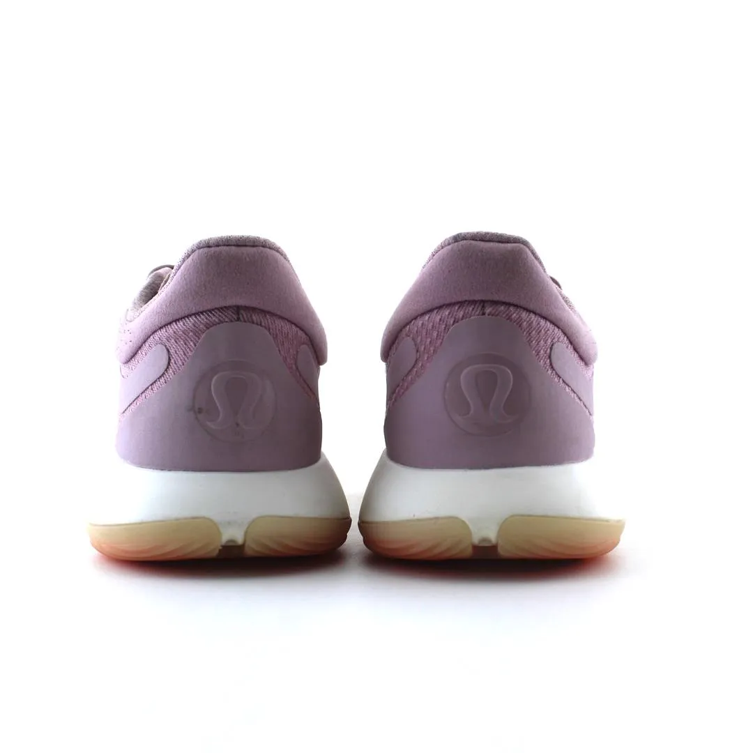 LULULEMON STORNG FEEL