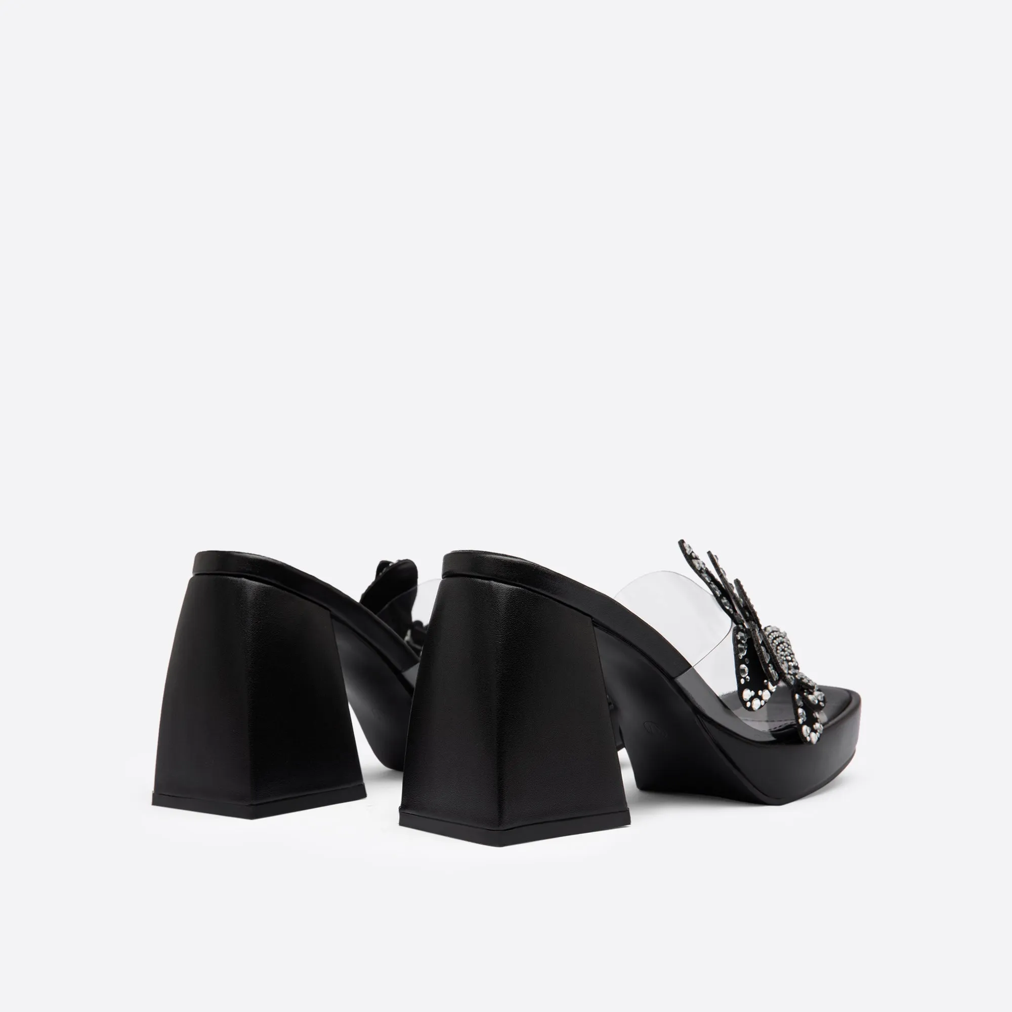 Nolana Butterfly Sandals