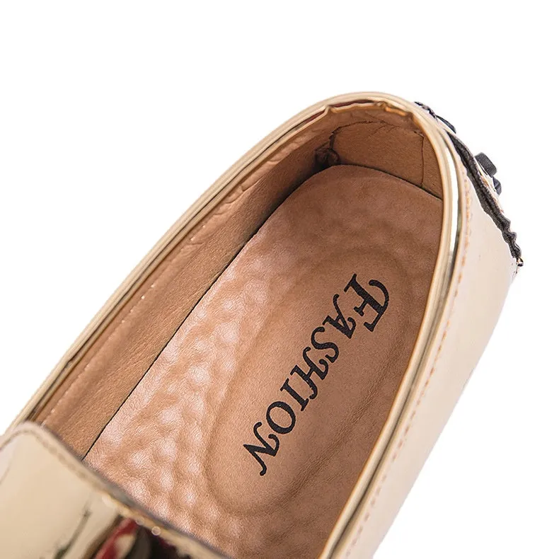 The new loafers loafers fashion mens low help European and American foreign trade Men oversized mens bean shoes foreign trade leisure